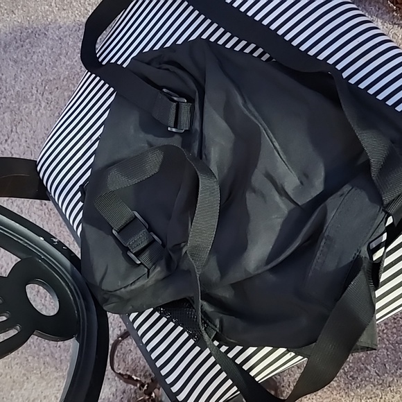 PINK Victoria secret gym bag - Picture 3 of 3